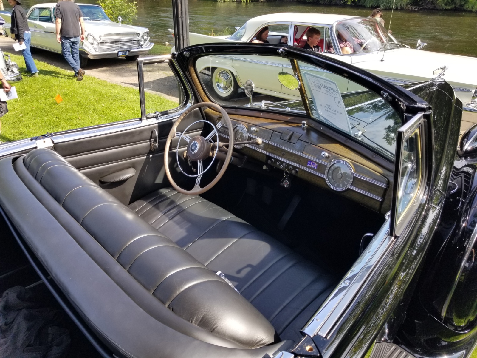 1940-Packard-Model-1801-convertible-Jeffrey-Bladow-Plymouth-MI-interior
