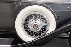 1932 Eight 7
