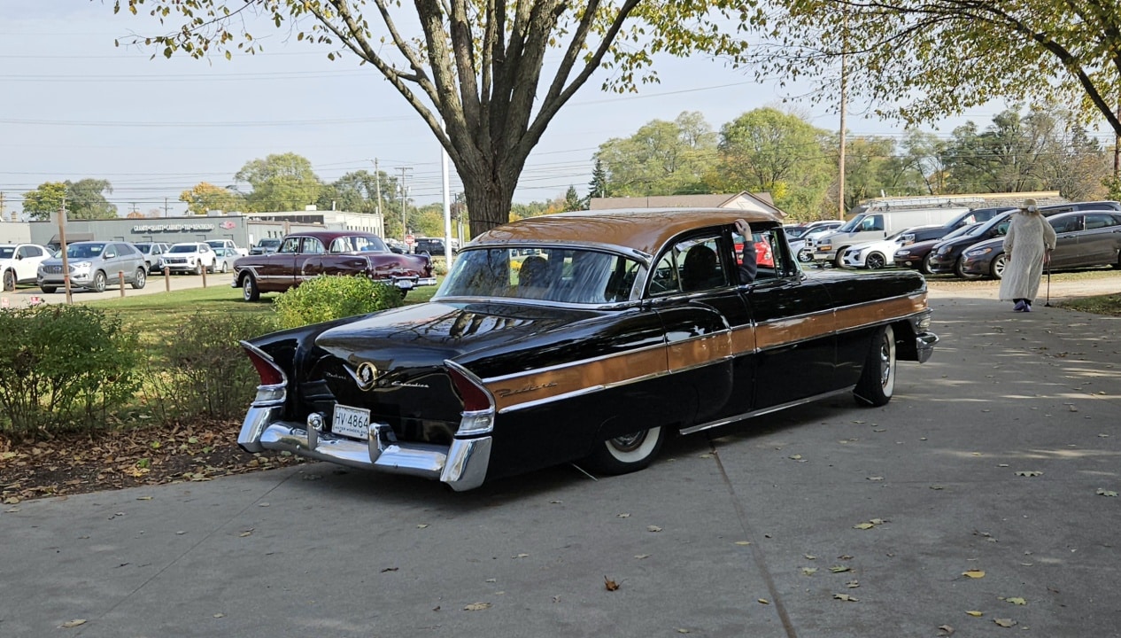 1956-Packard-Executive-4-door-Touring-Sedan-owned-by-David-and-Maureen-Dolby