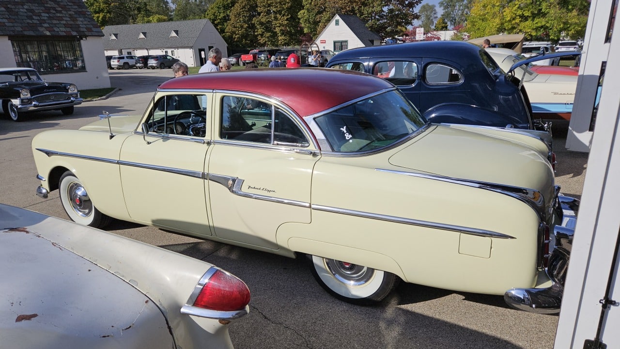 Paul-and-Jean-Gallagher-recently-purchased-this-1953-Packard-Clipper-Deluxe_